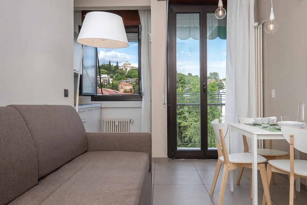Flats4Rent Alessia Lejlighed Verona