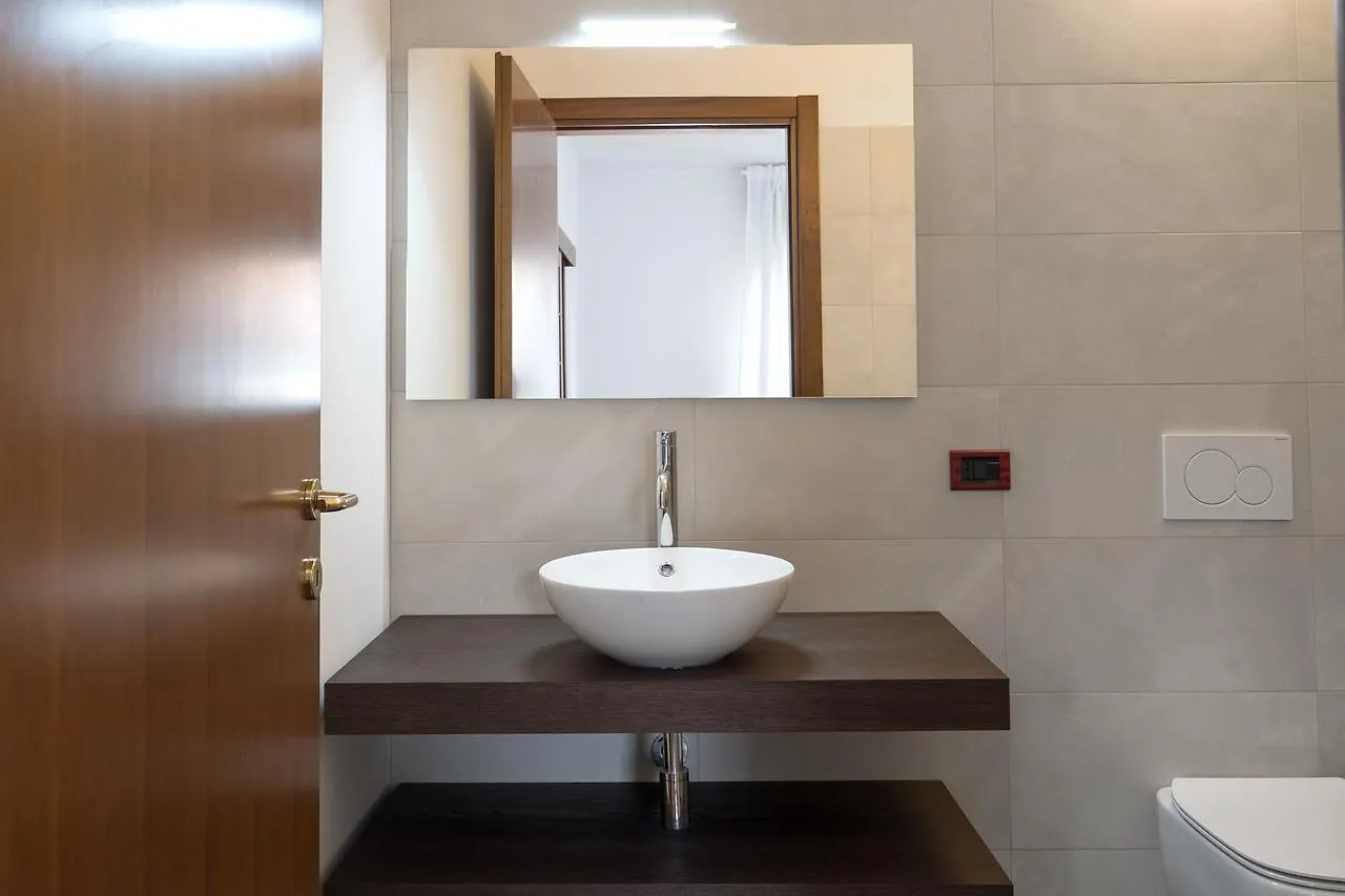 Appartamento Flats4Rent Alessia Verona 0*,  Italia