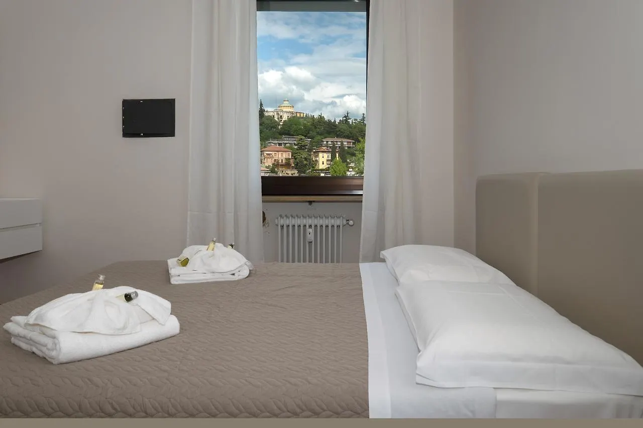 Appartamento Flats4Rent Alessia Verona Italia